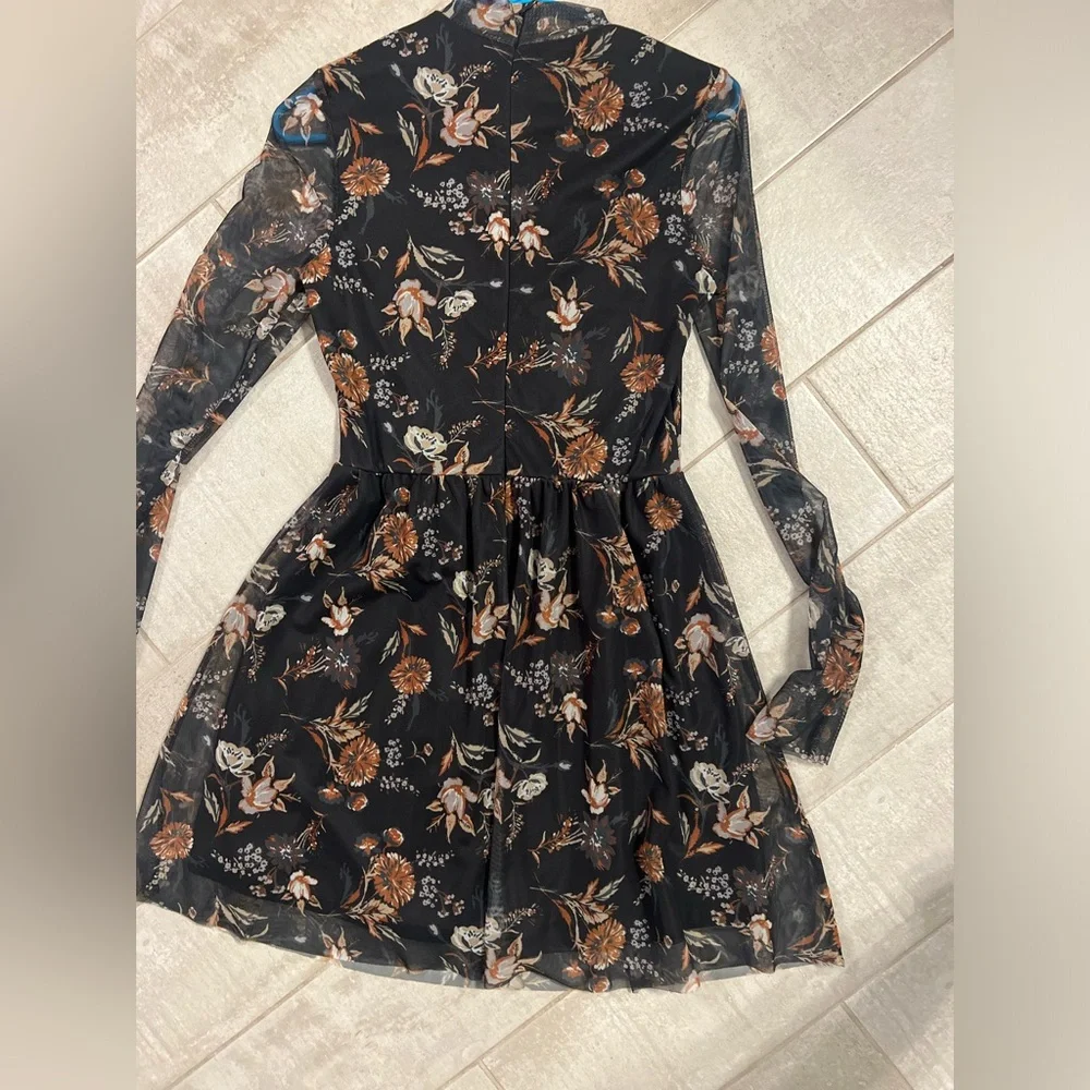 Altard State long sleeve dress, perfect for fall! - Picture 2 of 3